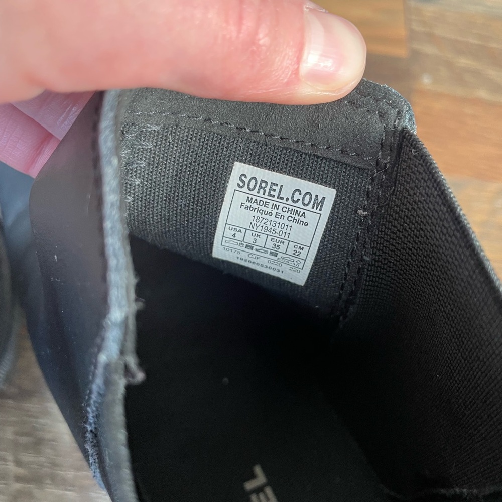 Sorel Black Ankle Boots - Picture 5 of 5